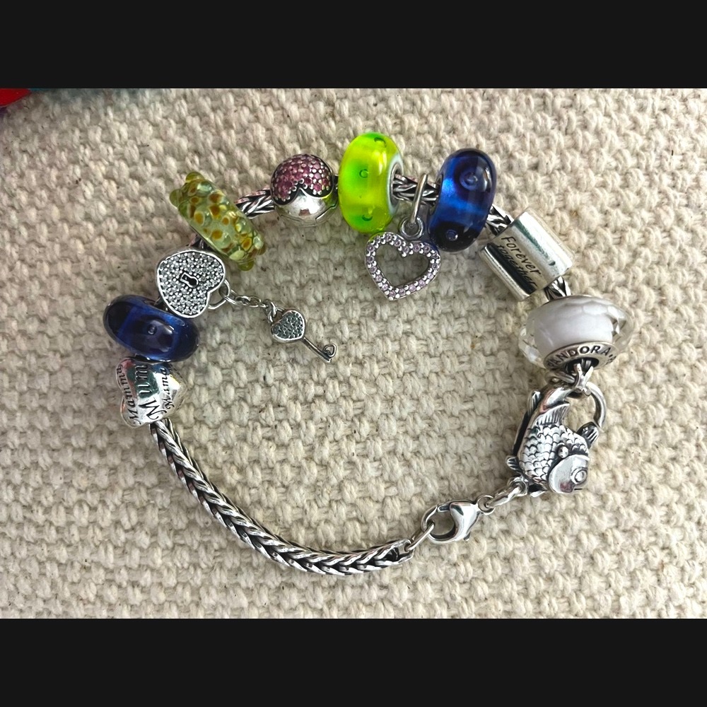 Trollbeads bracelet w/Fish lock/Pandora beads